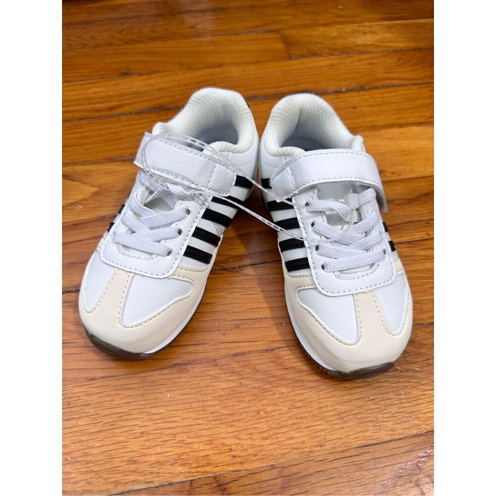 K-Swiss toddler sneakers size 7 A761